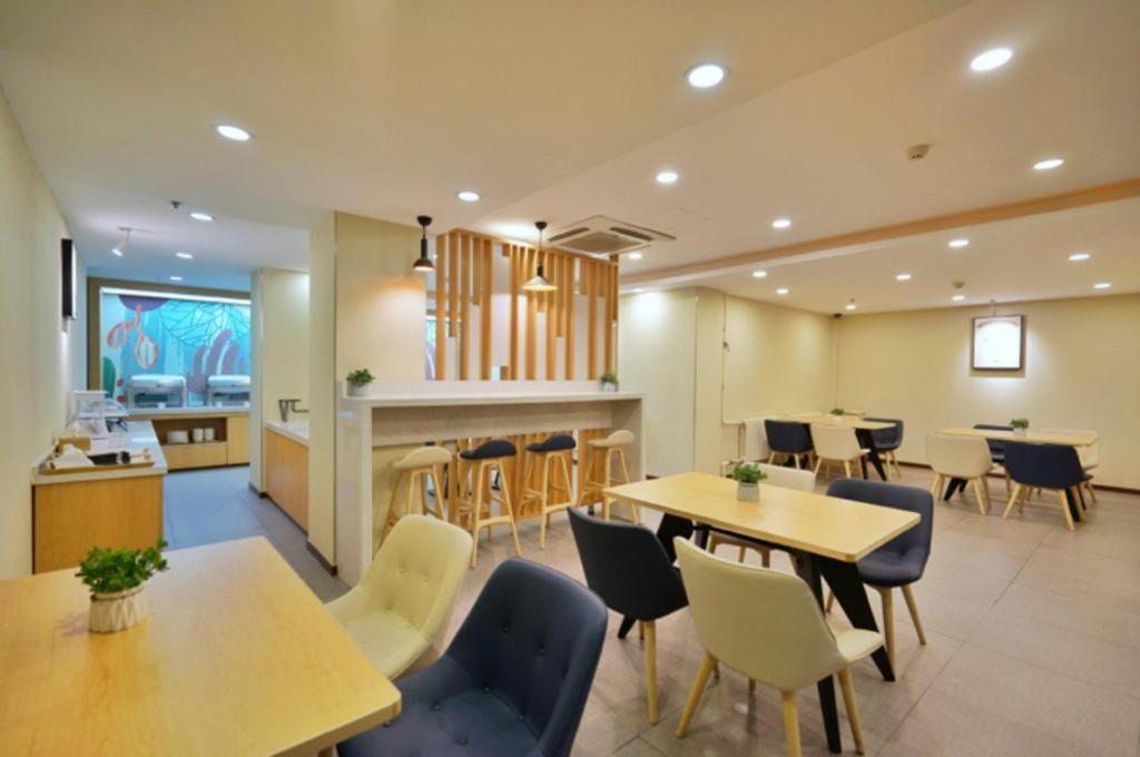Hanting Hotel Harbin Dongdazhi Street Bagian luar foto